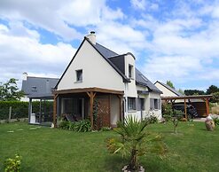 Comfortable Holiday Home, Emerald Coast, Frehel