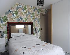 Comfortable Holiday Home, Emerald Coast, Frehel