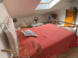 Unusual Duplex With Garden