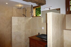 Cottage, St Martin aux Buneaux