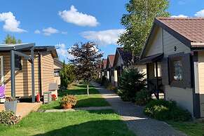 Comfortable Holiday Homes, Bobolin