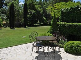 Pretty Stone House With Terrace and Garden, Lussan