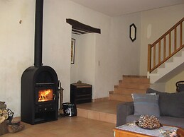 Pretty Stone House With Terrace and Garden, Lussan