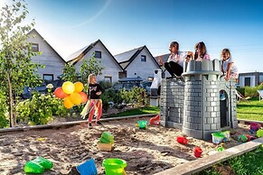 Luxury Holiday Homes, Swimming Pool, Sarbinowo