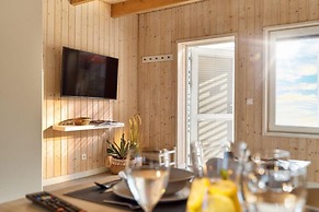 Luxury Holiday Homes, Swimming Pool, Sarbinowo