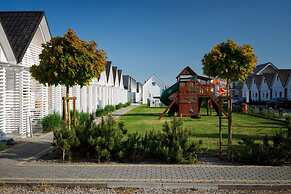 Luxury Holiday Homes, Swimming Pool, Sarbinowo