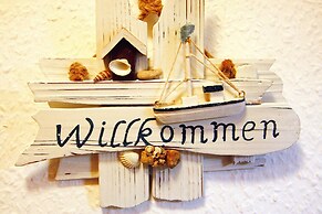 Einladendes Ferienhaus mit Garten