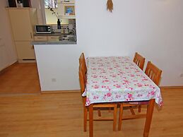 Einladendes Ferienhaus mit Garten