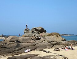 Holiday Home in Dream Location, Pink Granite Coast