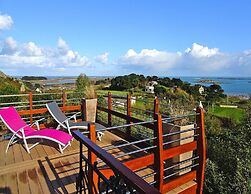 Holiday Home in Dream Location, Pink Granite Coast
