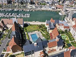 Apartment 8 Pers., Port View, Residence Presqu'ile de la Touques, Deau