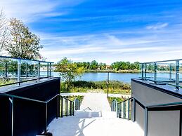 Apartment With Swimming Pool in Dziwnow