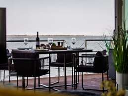 Hausboot Floating House in Ribnitz-damgarten