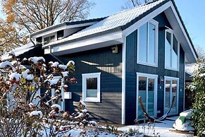 Holiday Home Seeblick With Sauna on Lake Dummer, Dummer