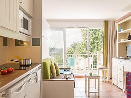 Apartment in Residence Normandy Garden, Branville