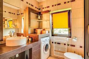 Comfortable Holiday Home on Lake Jamno, Podamirowo