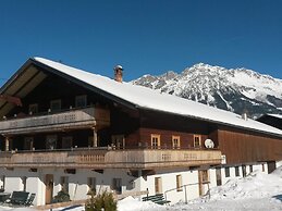 Holiday Home, Soll