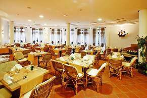 Apartment in Holiday Complex Only 100 m From the Beach