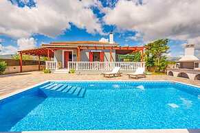 Villa Bora With Private Pool