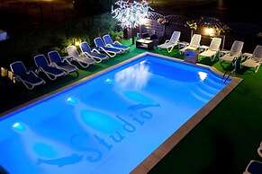 Holiday Apartment, Pool, Close to Beach, Rewal