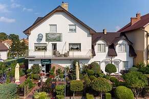 Holiday Apartment, Pool, Close to Beach, Rewal