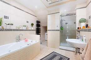 Holiday Apartment, Pool, Close to Beach, Rewal