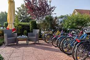 Holiday Apartment, Pool, Close to Beach, Rewal