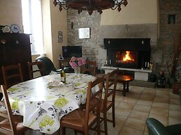 Semi-detached House, Guisseny