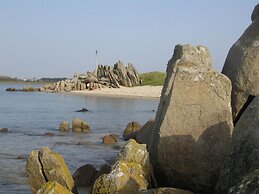 Semi-detached House, Guisseny