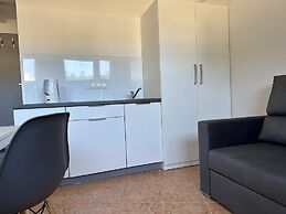 A Cozy House Near the Sea, Lazy