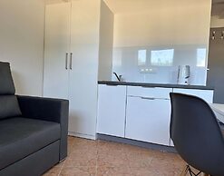 A Cozy House Near the Sea, Lazy