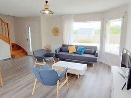 Holiday Home With Whirlpool in Plouarzel