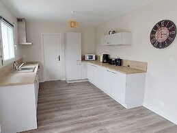 Holiday Home With Whirlpool in Plouarzel