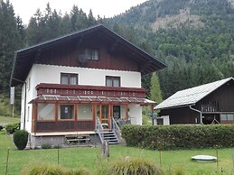 Charming Holiday Home in Gosau