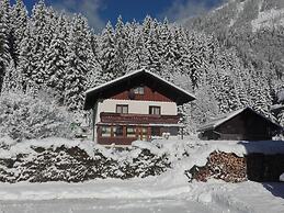 Charming Holiday Home in Gosau