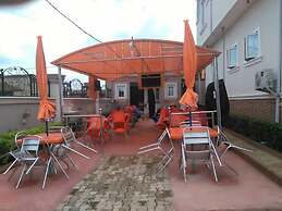 Prodis Hotel and Suites