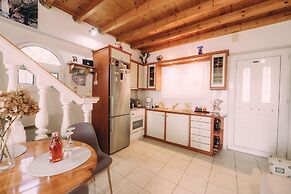 Yiannis Maizonette Ancient Olympia