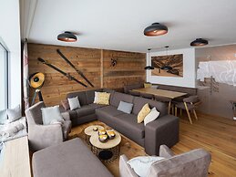 Kitzbuhel Alpine Lodge With Sauna