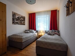 Kitzbuhel Alpine Lodge With Sauna