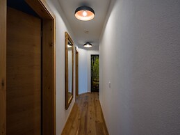 Kitzbuhel Alpine Lodge With Sauna