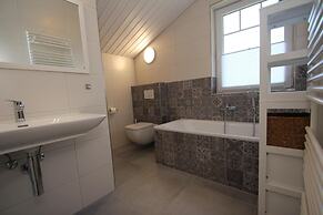 Ferienhaus Strandblick mit Sauna am Duemmer See