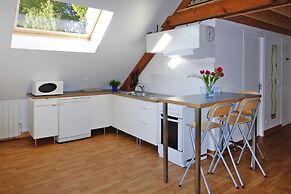Pretty Flat With Roof Terrace and Large Garden