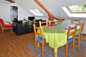 Pretty Flat With Roof Terrace and Large Garden