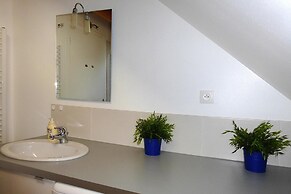 Pretty Flat With Roof Terrace and Large Garden