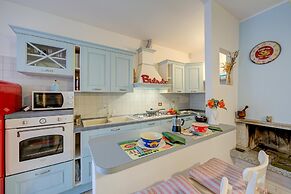 Brighty Rainbow House Garden