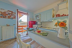 Brighty Rainbow House Garden