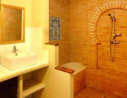 Holiday Flat With Shared Pool in the Countryside, Retournac