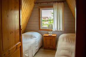 Storey Holiday House, Bobolin