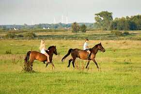 Storey Holiday House, Bobolin