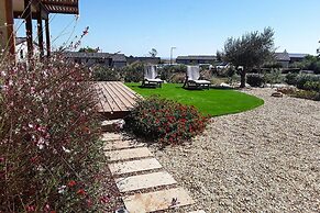 Cosy Chalet With Shared Pools in Pomerols